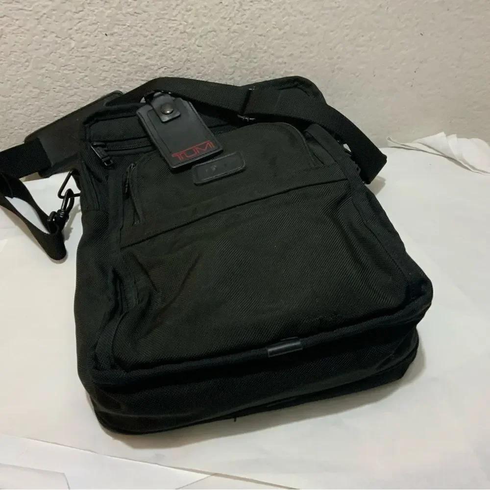 Tumi USA Crossbody Shoulder briefcase Bag  Nylon Black H15x W11”x D 6”